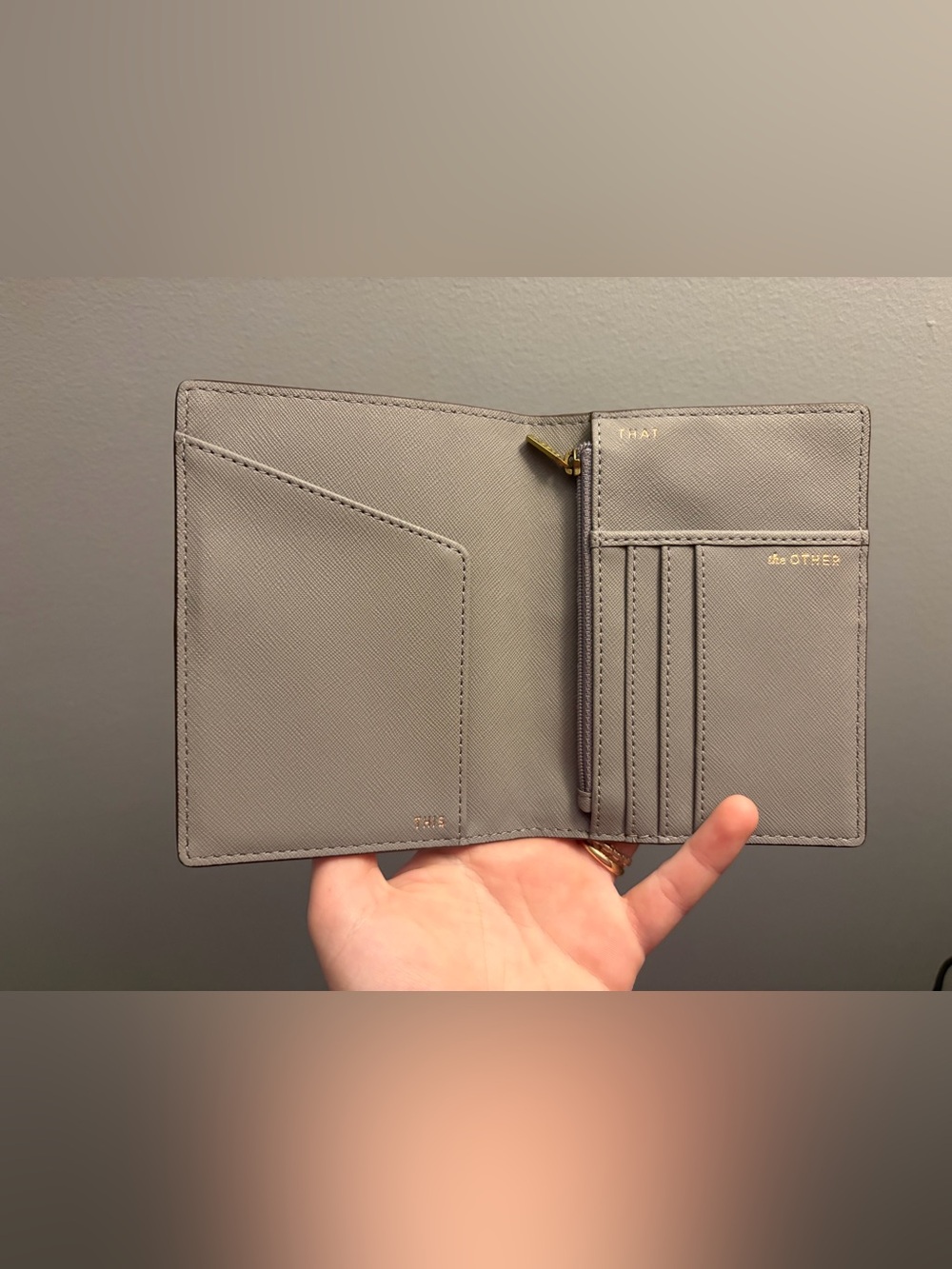 Fossil Passport Holder - Picture 2 of 4